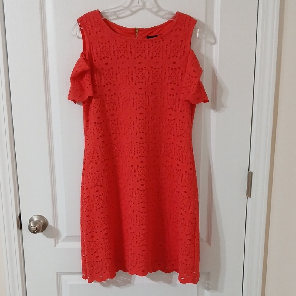Ronni Nicole CORAL - NOT RED Crochet Cold-Shoulder Mini Dress